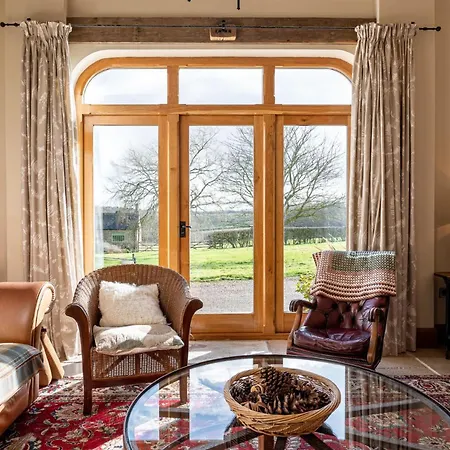 Rabbitdale Barn *